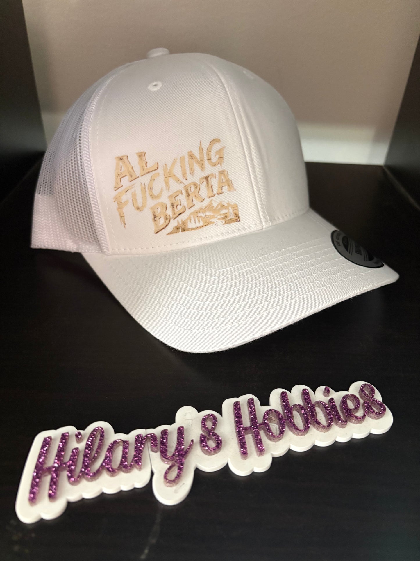 Al Fucking Berta Hat mountains