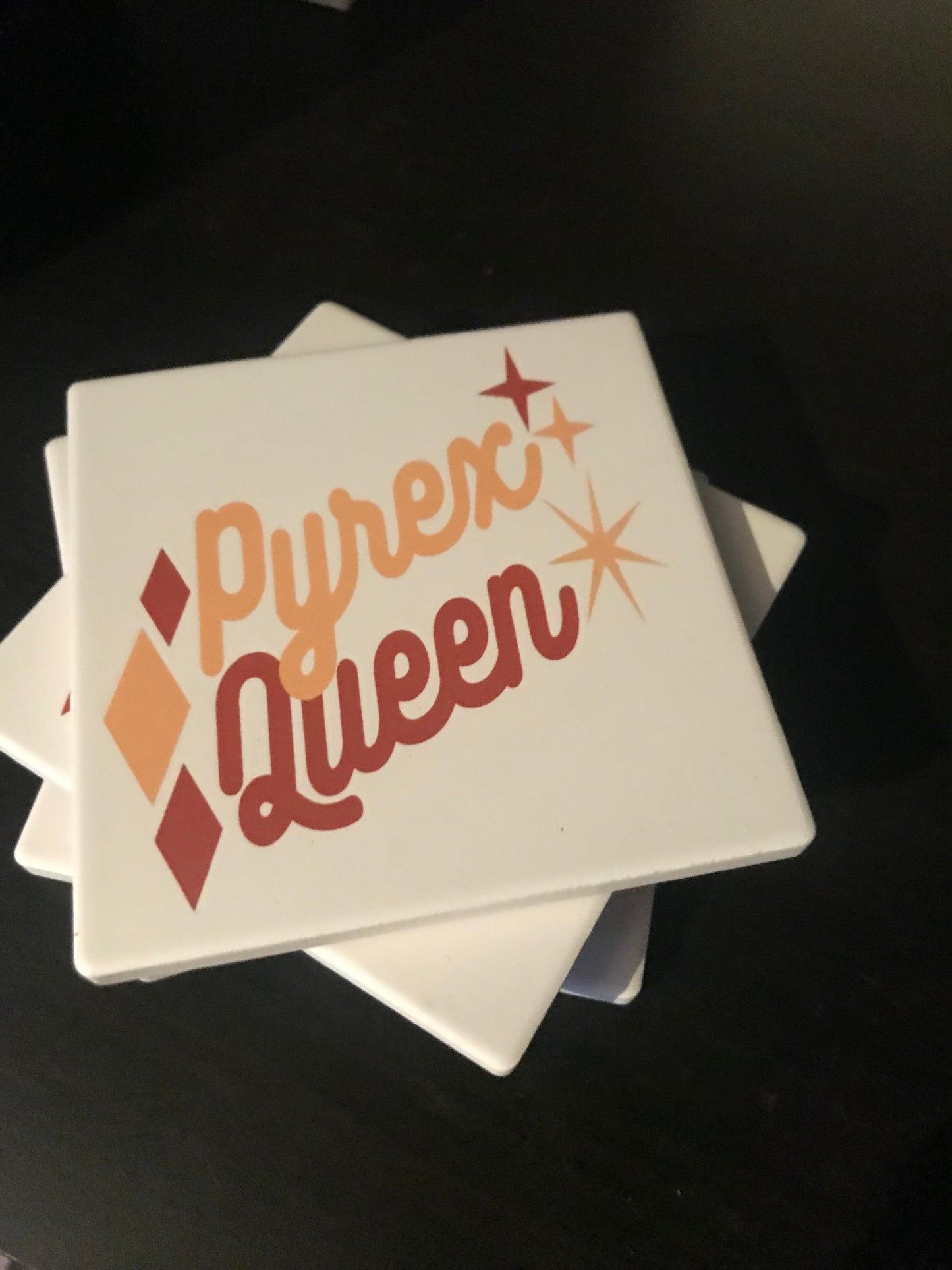 Pyrex Queen set