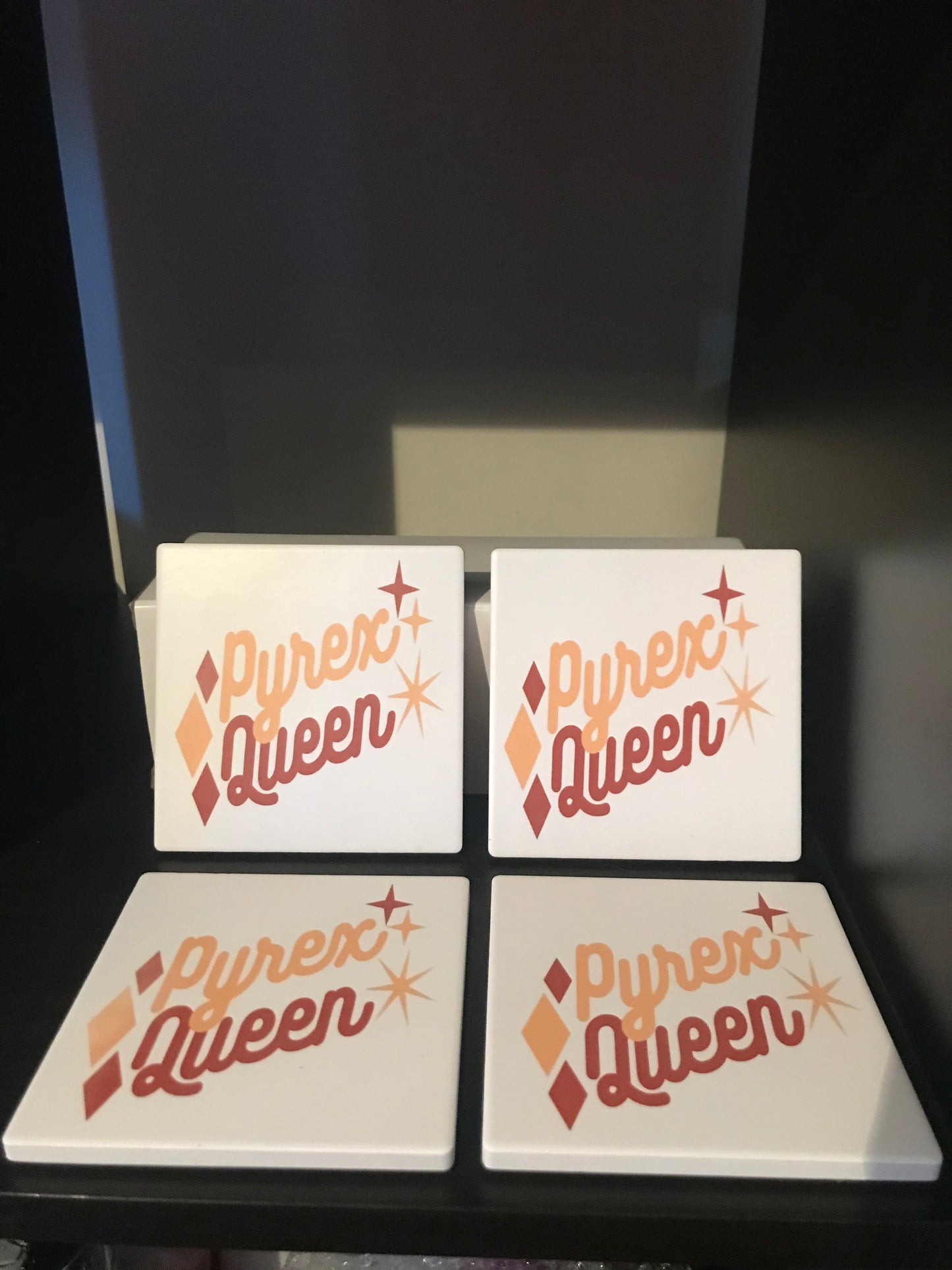 Pyrex Queen set