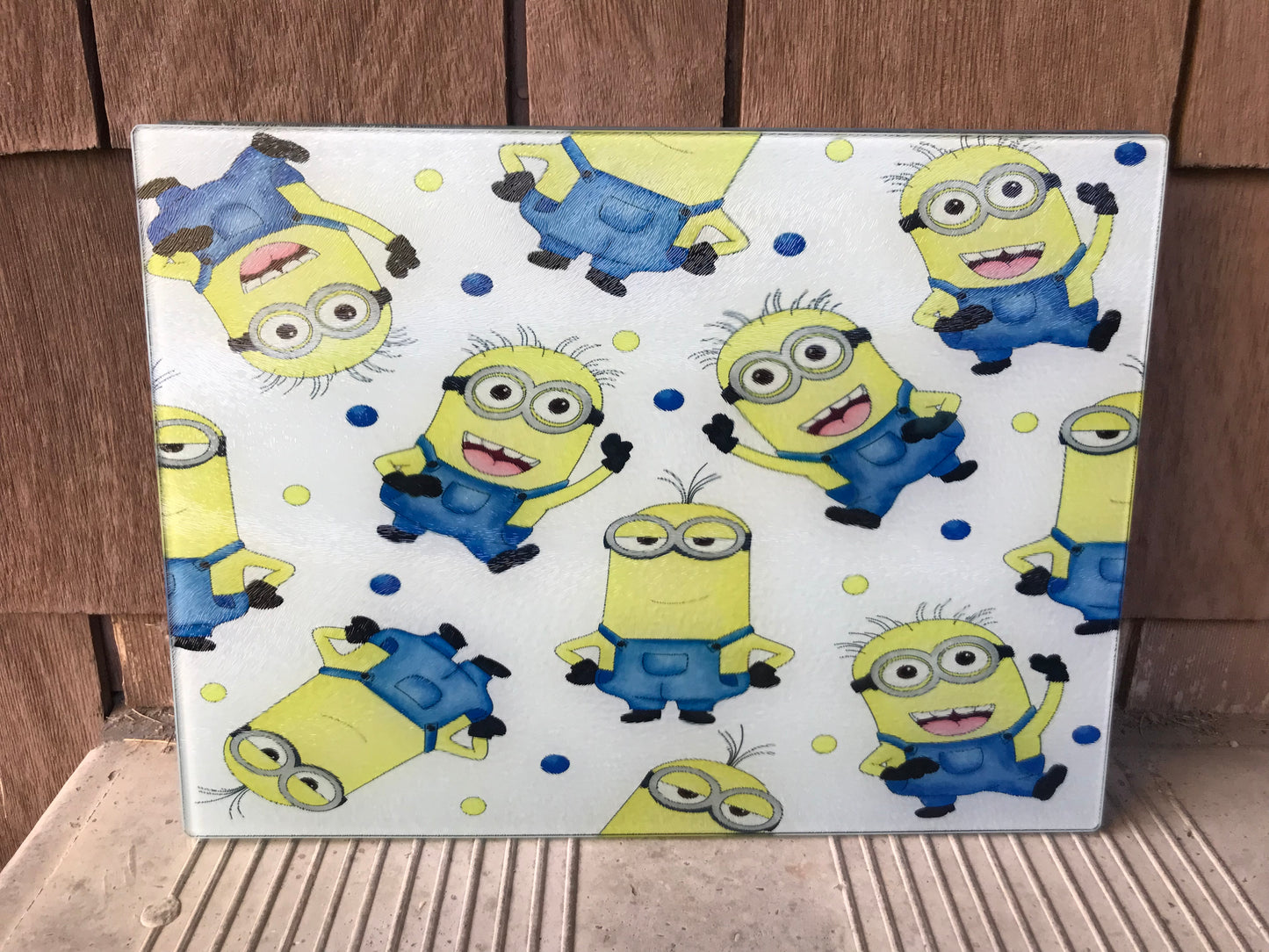 Minion 2 cutting board